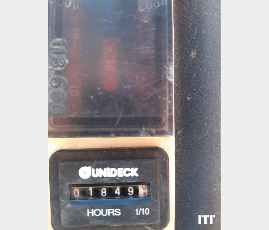 Ausa D450 AHG