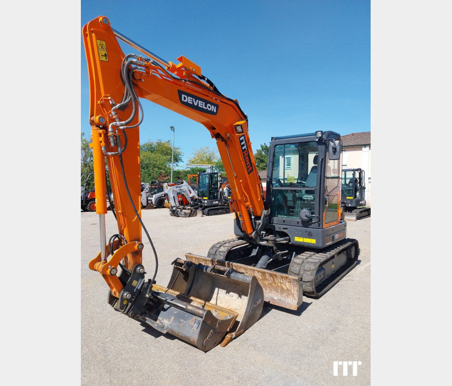 Doosan DX62R-3