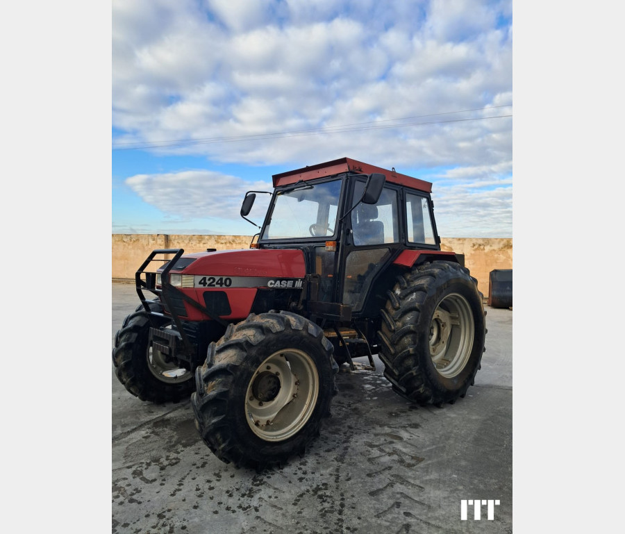 Case IH 4240
