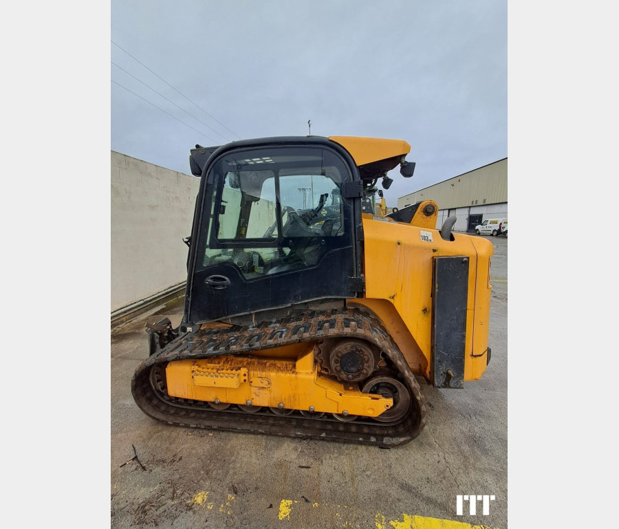 JCB 225T