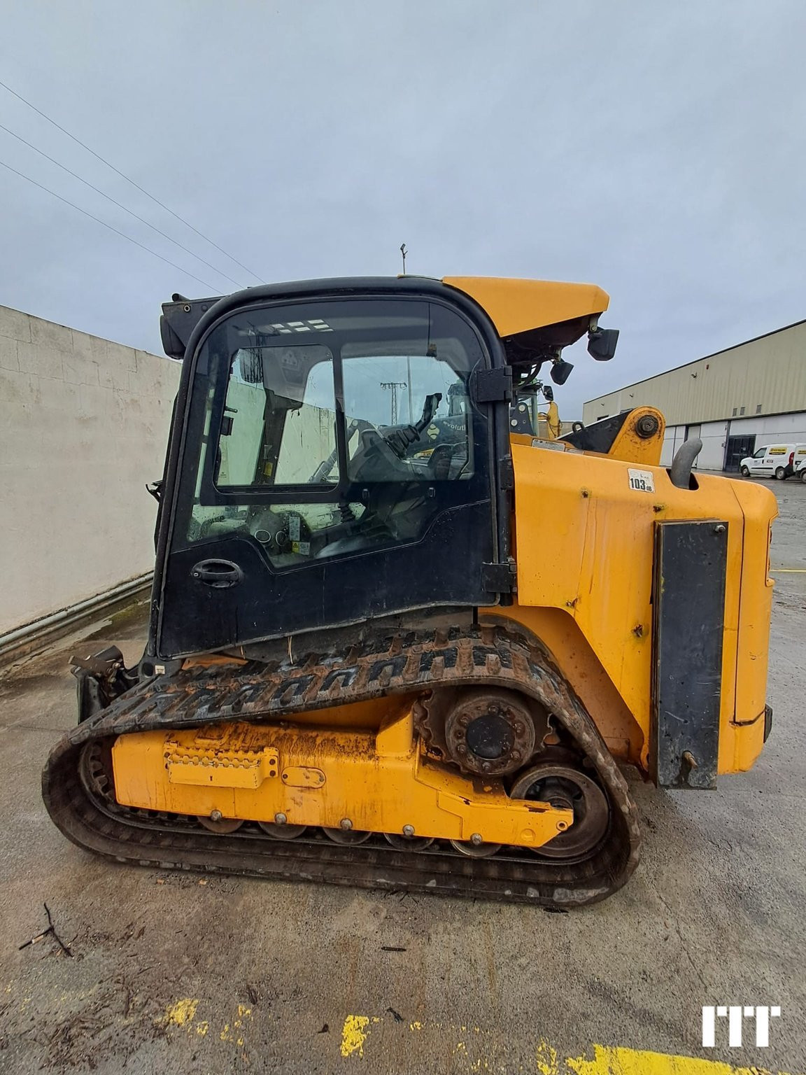 JCB 225T