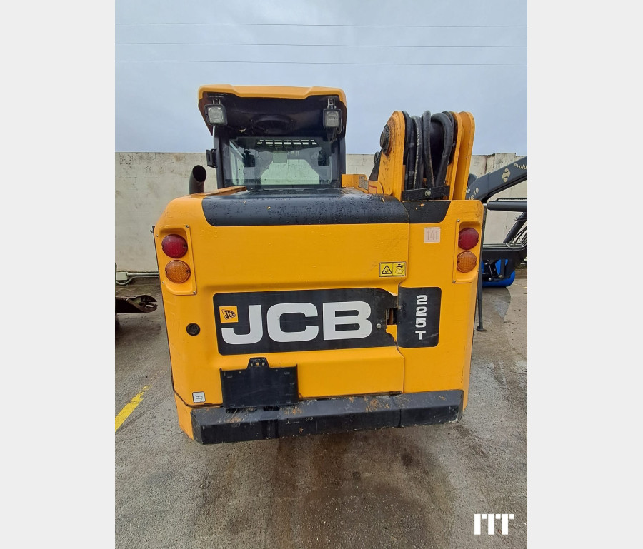 JCB 225T