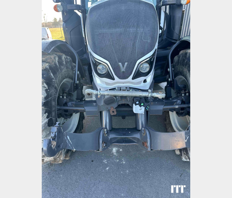Valtra N124