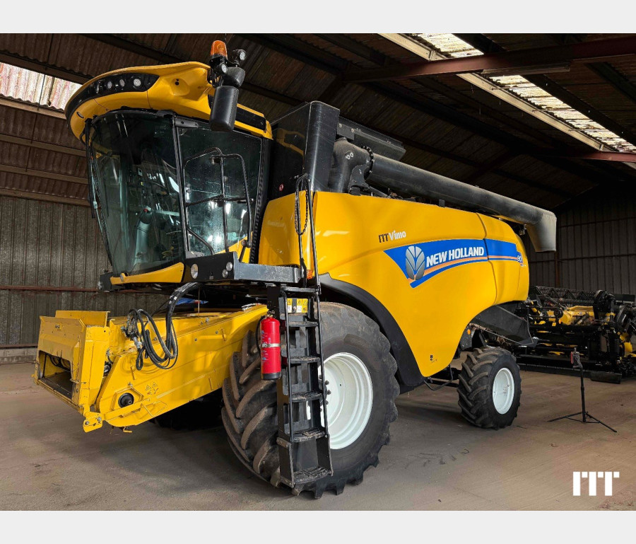 New Holland CX 6.90