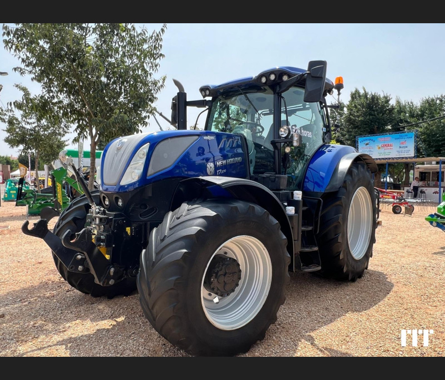 New Holland T7 270 AC BLUE POWER