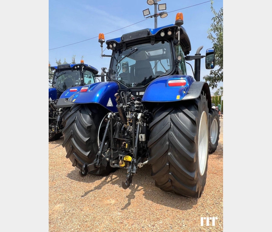 New Holland T7 270 AC BLUE POWER