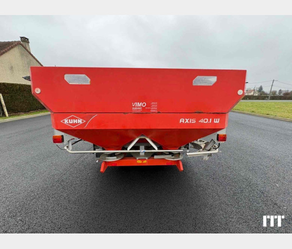 Kuhn AXIS 401 WT25