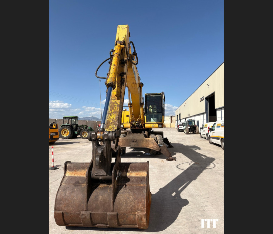 Komatsu PW200-7K