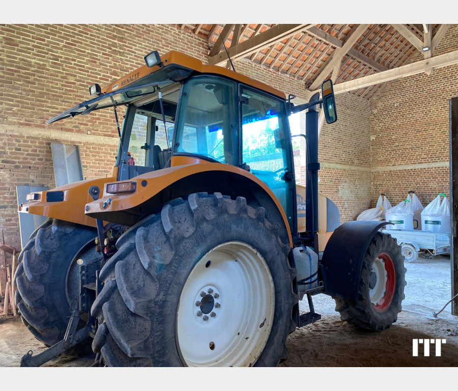 Renault ARES 656