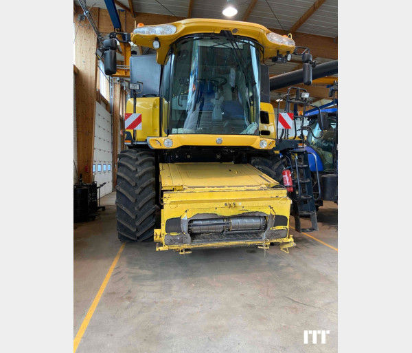 New Holland CR 9080