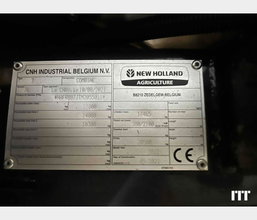 New Holland CR8.80