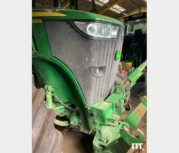 John Deere 7230 R 2