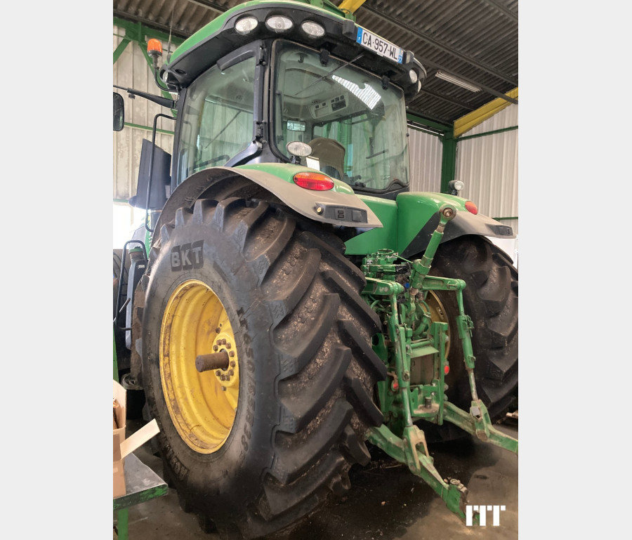 John Deere 7230 R