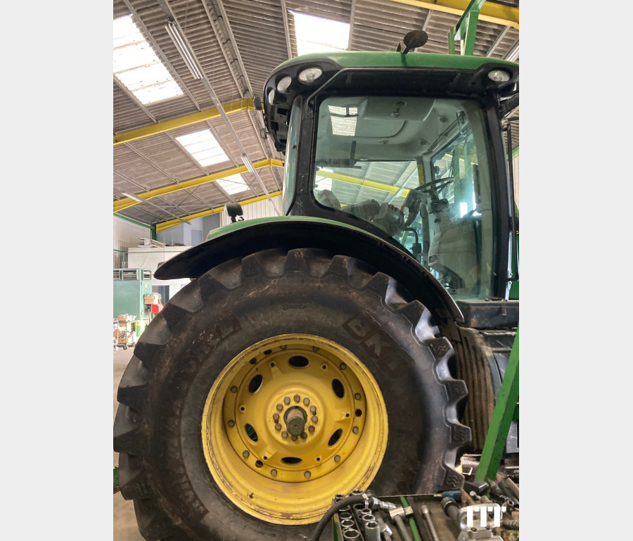 John Deere 7230 R