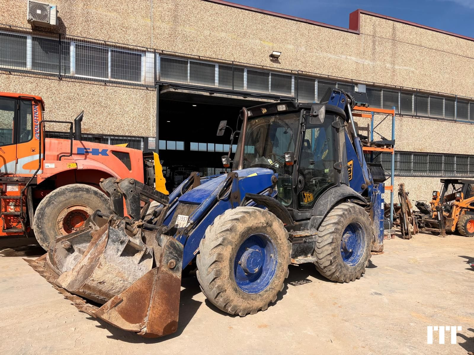 JCB 4CX