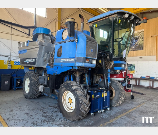 New Holland SB65