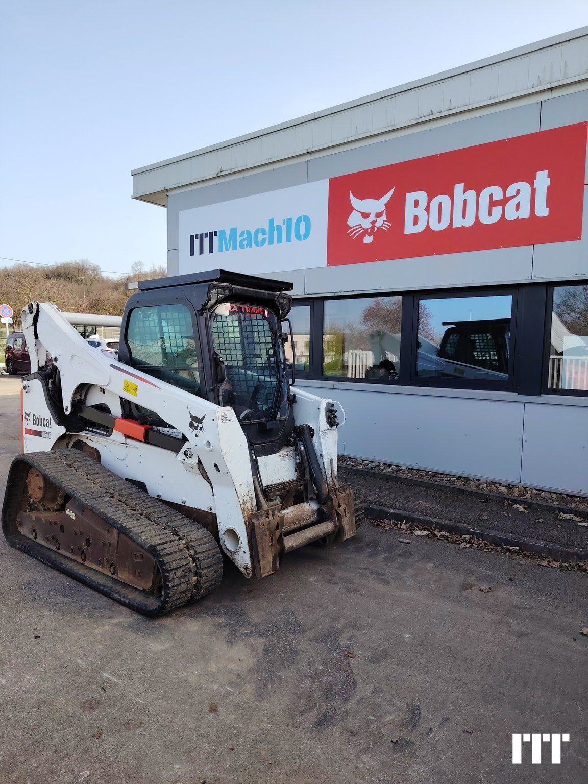 Bobcat T870