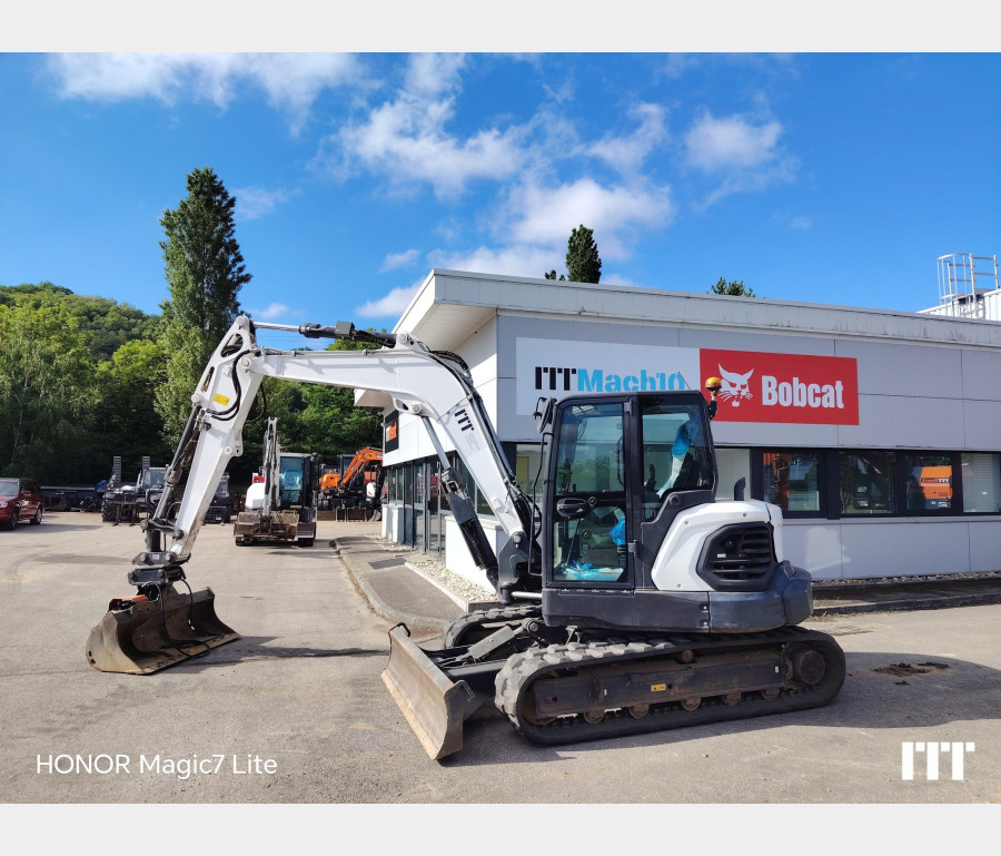 Bobcat E88