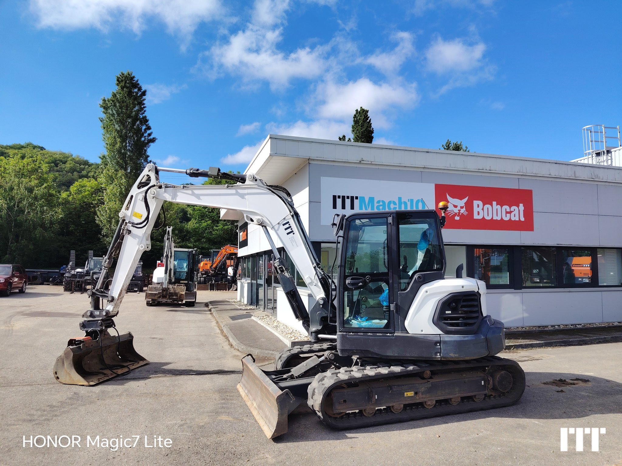 Bobcat E88