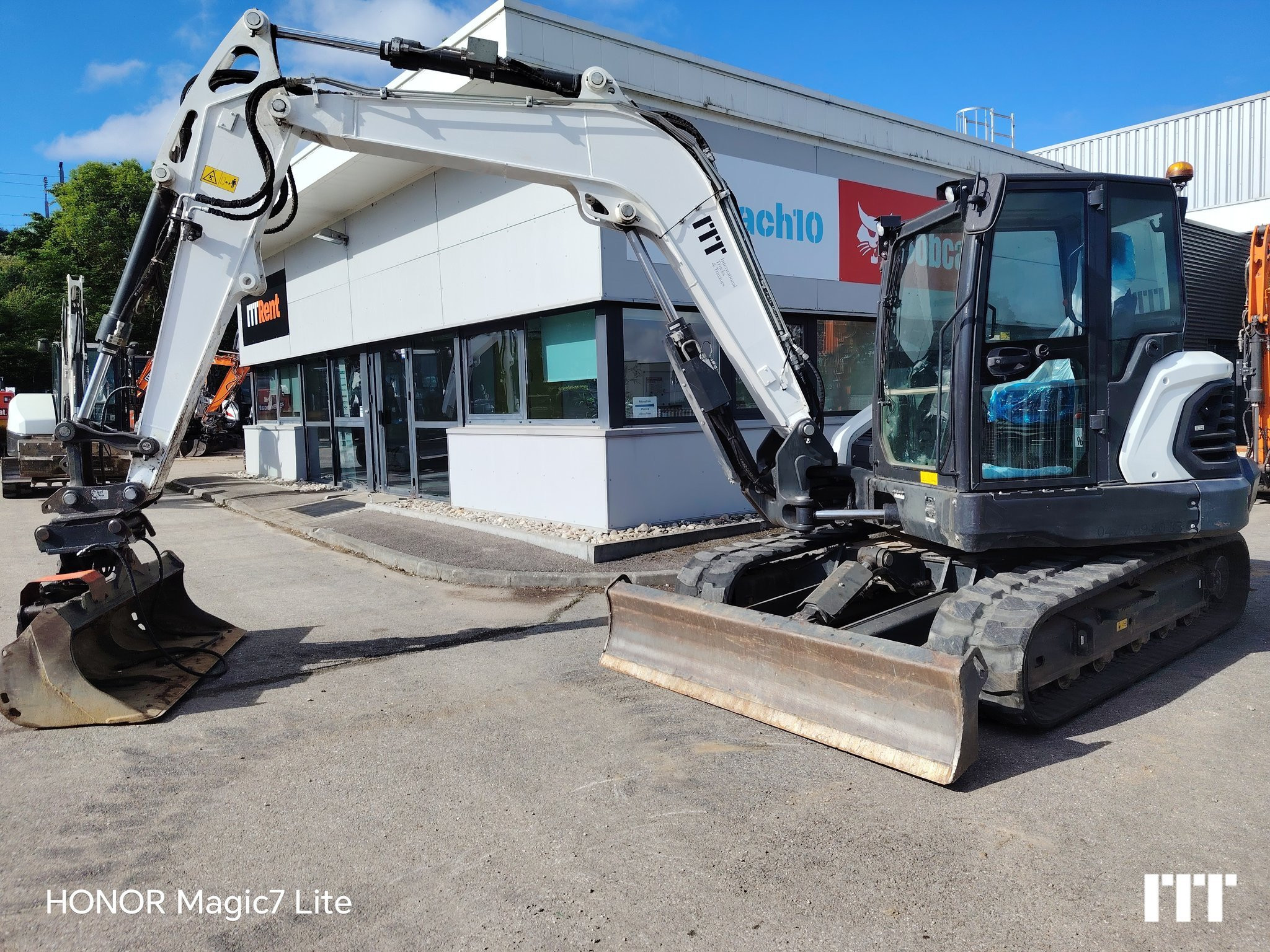 Bobcat E88