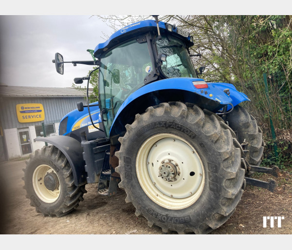 New Holland T6090