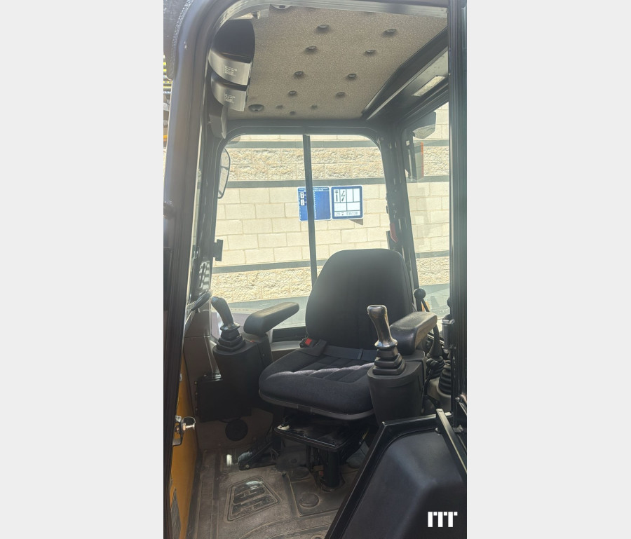 JCB 1CX