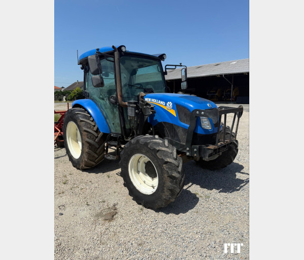 New Holland T4.75S 2