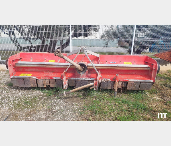 Kuhn RM 320 2