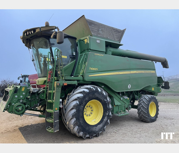 John Deere T660