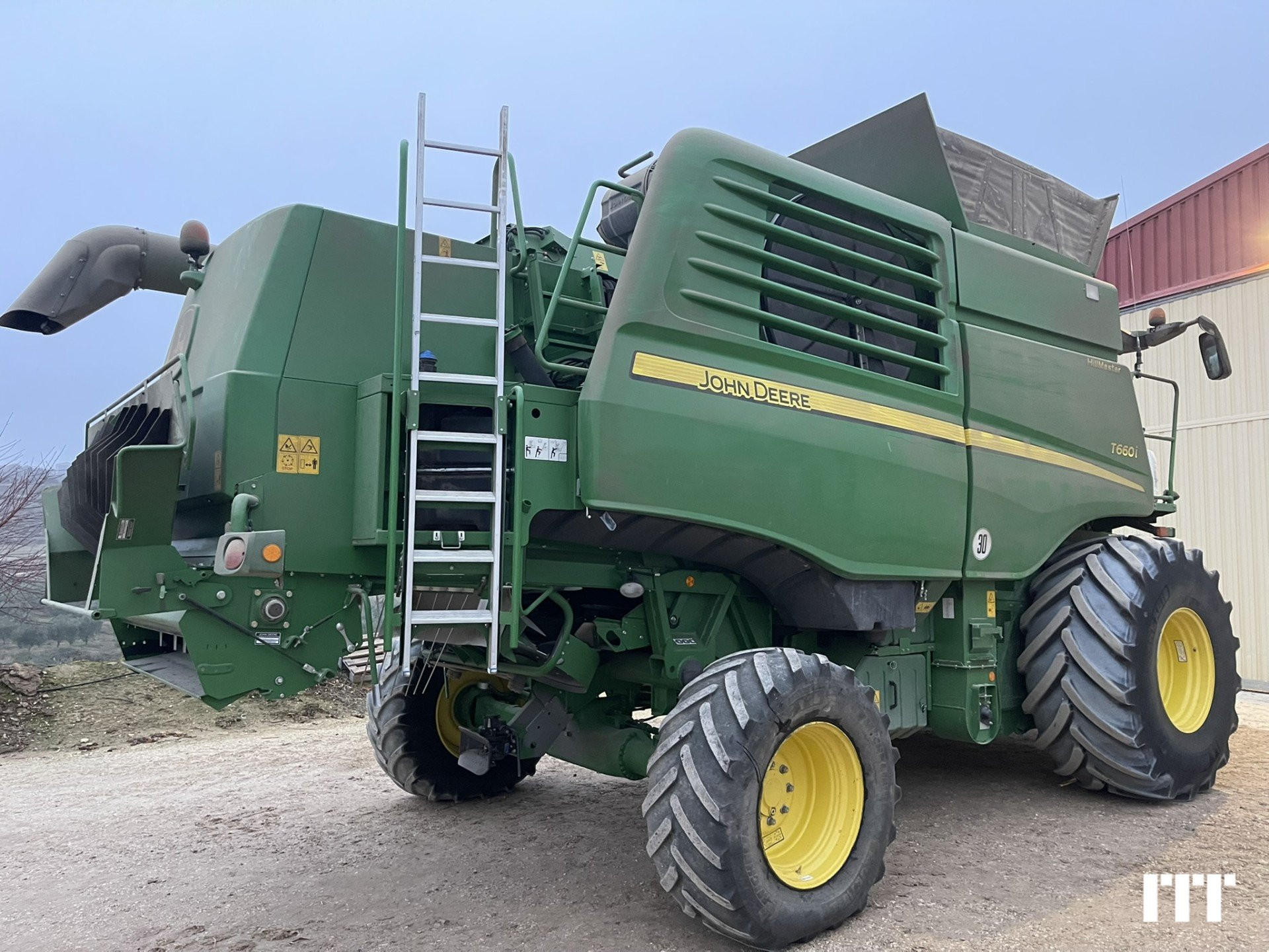 John Deere T660
