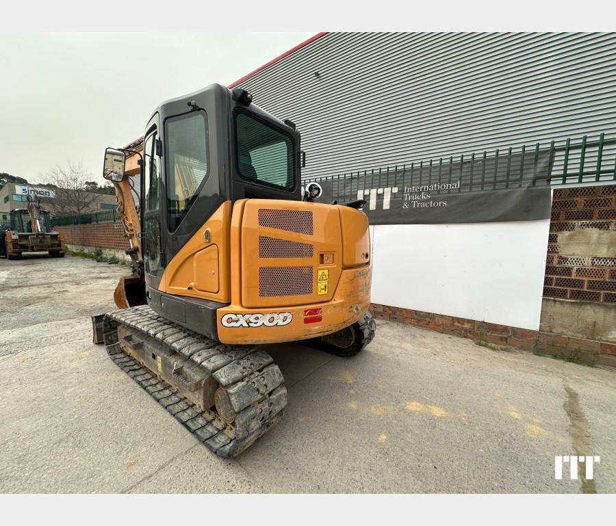Case CX 90D
