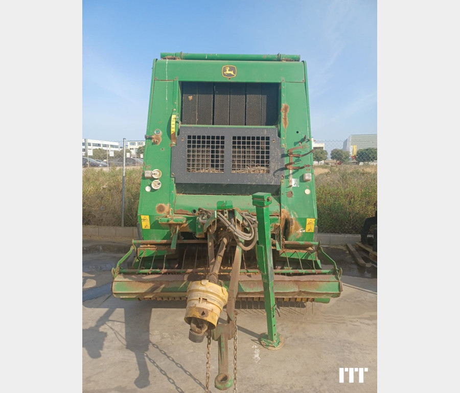 John Deere 592