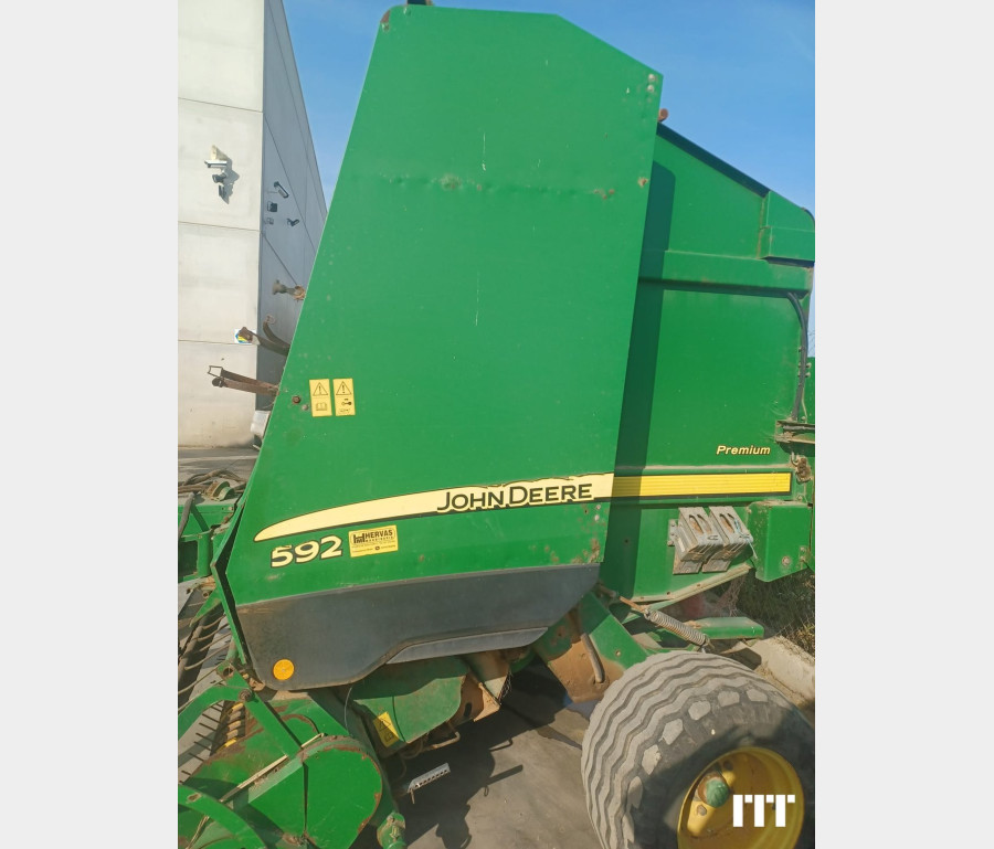 John Deere 592
