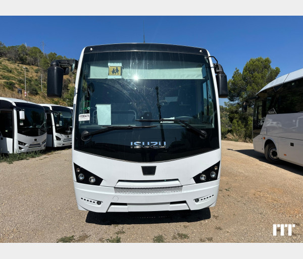 ISUZU Turquoise Nees 2