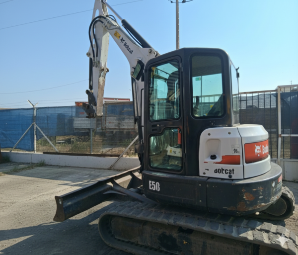 Bobcat E50