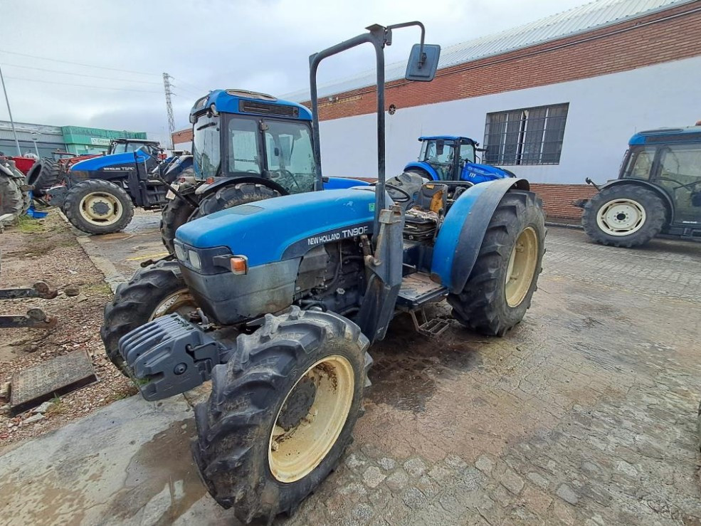 New Holland TN 90 F