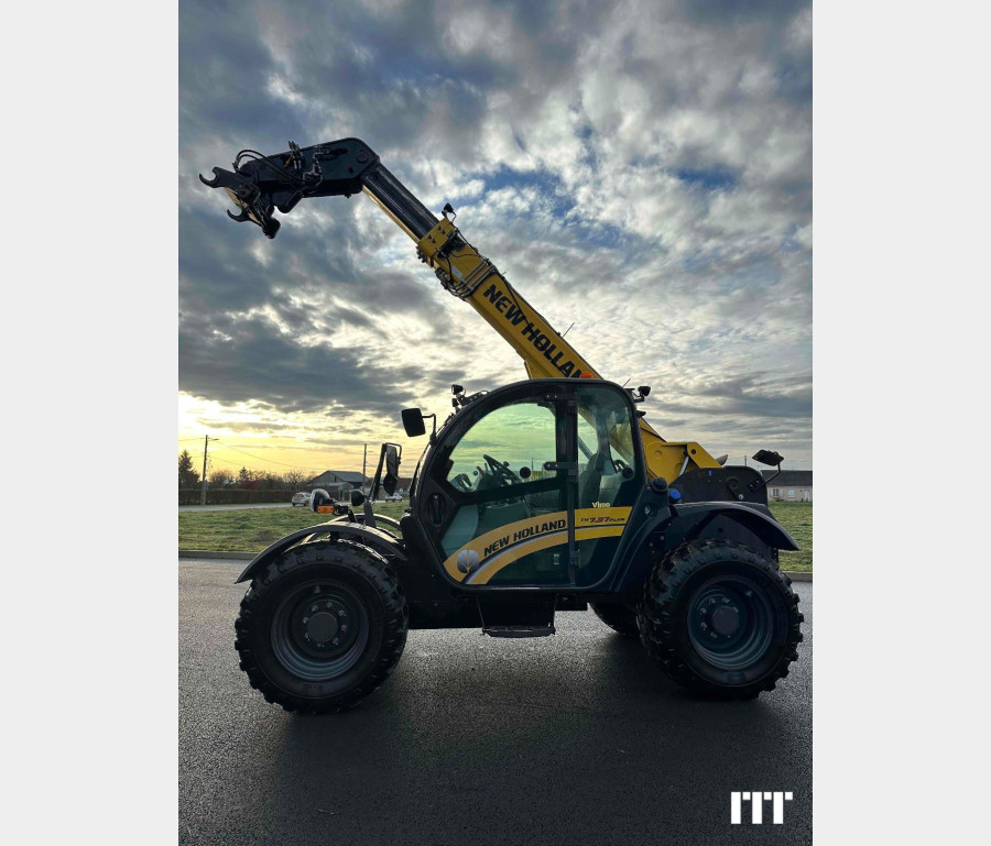 New Holland TH7.37
