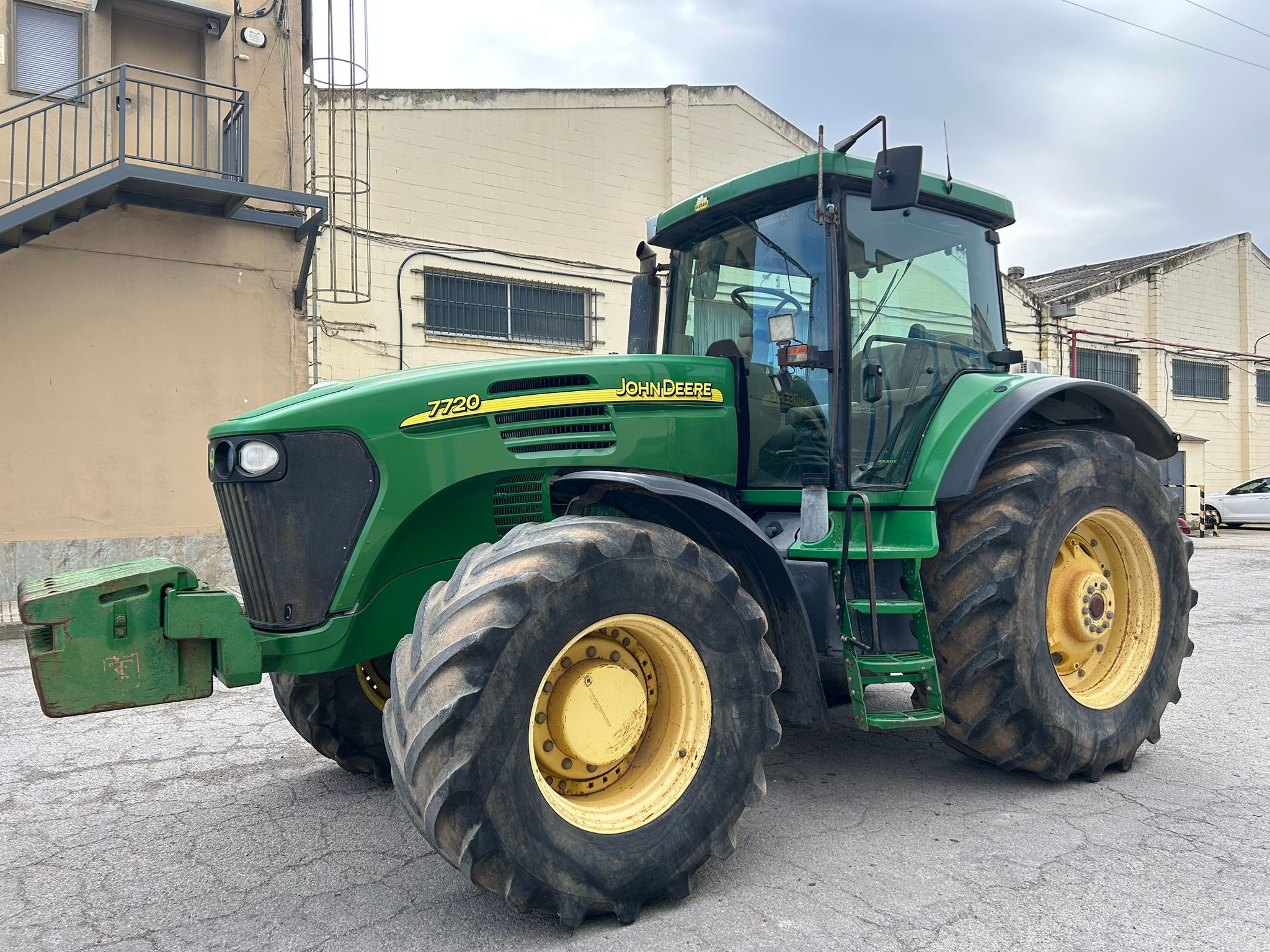 John Deere 7720